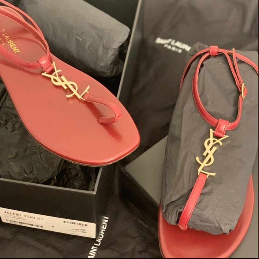 Sandals with the Saint Laurent